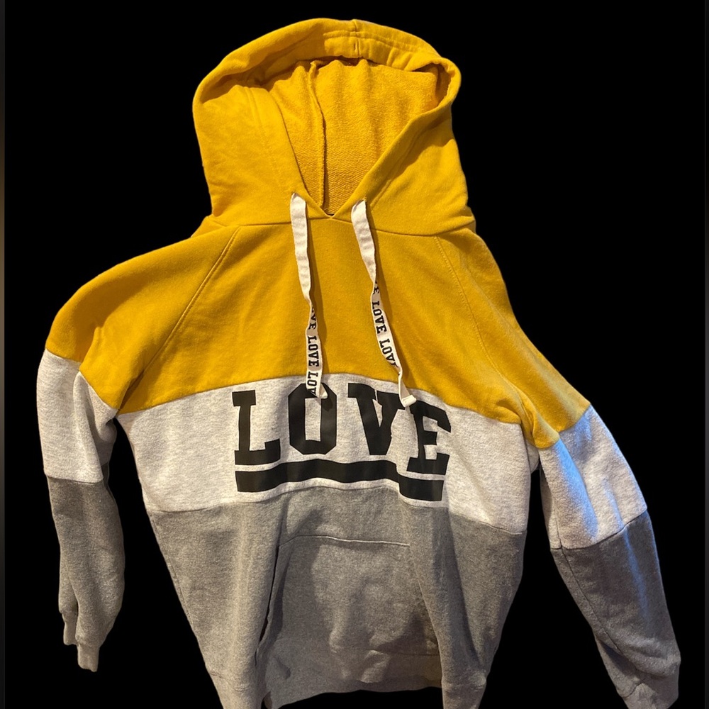 Very cute hoodie and very soft.